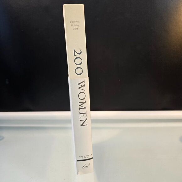 200 Women: Who Will Change The Way You See The World 2017 Hardcover - Picture 9 of 9